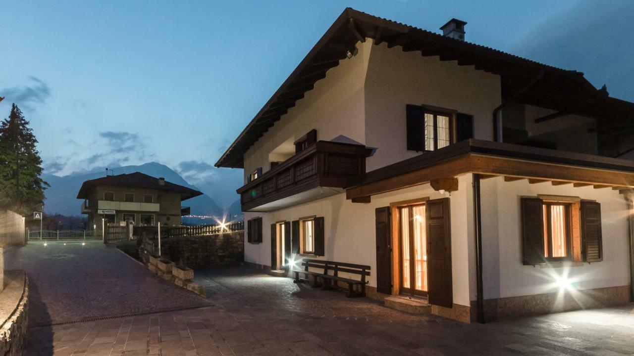 Villa Casa Guetti Terme Di Comano Comano Terme Exterior foto